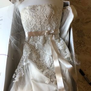 Judd Waddell Strapless Wedding Dress / Gown Size 4